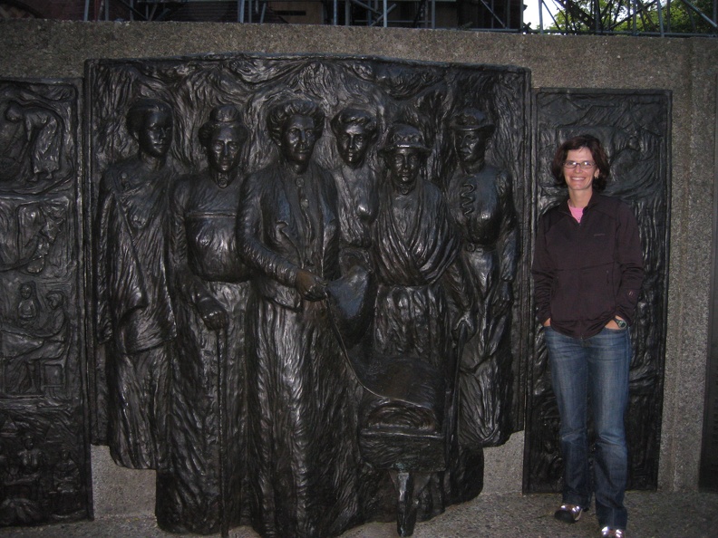 8 Christchurch Women_s Suffrage Monument.JPG